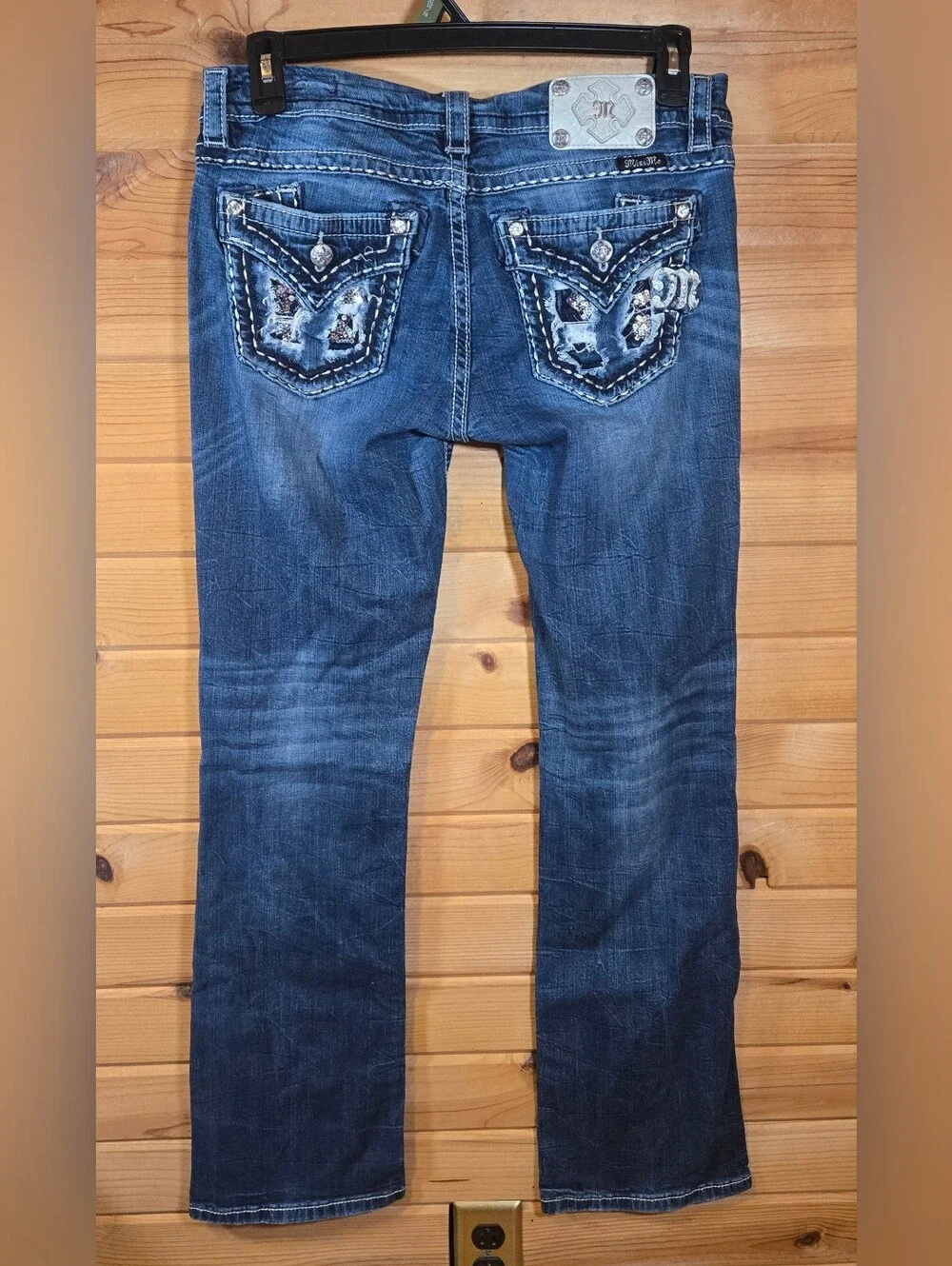 Miss Me Easy Boot Women's Bootcut Blue Jeans 29 Embroidered Sequins Logo Cowgirl